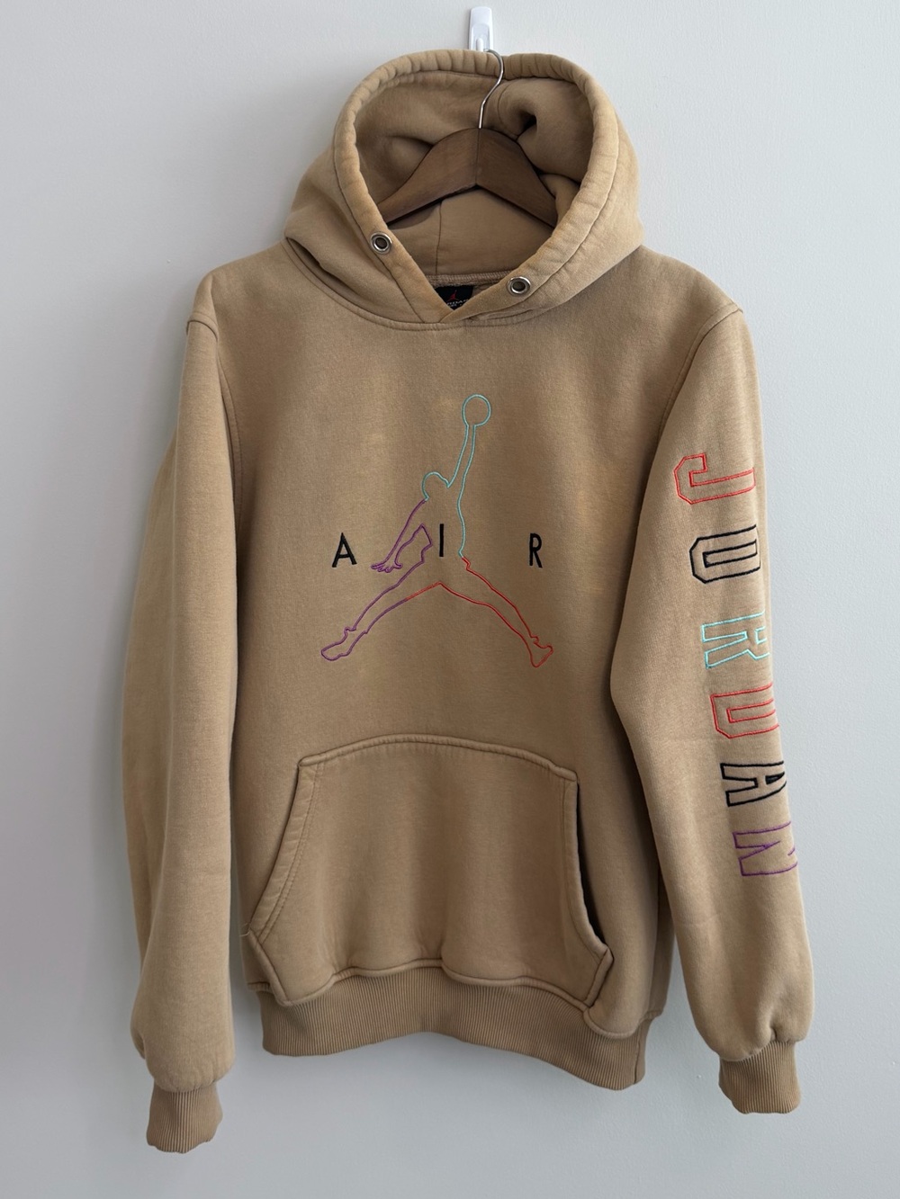 Jordan Air Embroidered Hoodie Tan Beige Pullover Sweatshirt Men’s Large